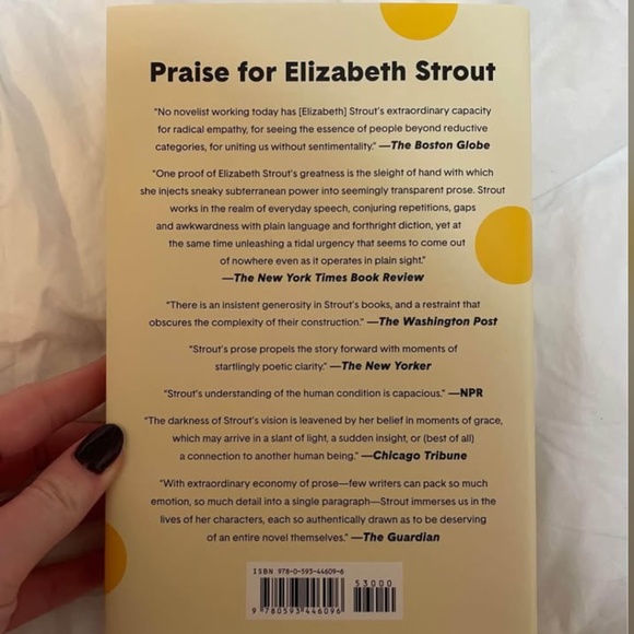 *BRAND NEW* Fiction Book: Tell Me Everything by Elizabeth Strout - Picture 3 of 4